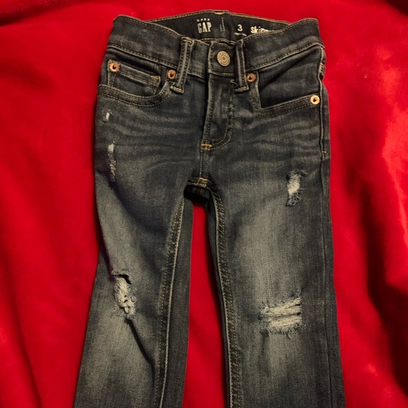 Gap kids 3T skinny jeans - Picture 1 of 4